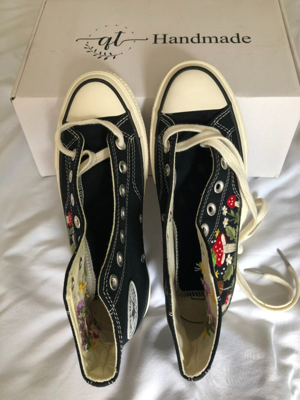 NWT Converse Chuck Taylor Embroidered Mushroom Frog Flowers High Tops Size 6.5W - Picture 10 of 14
